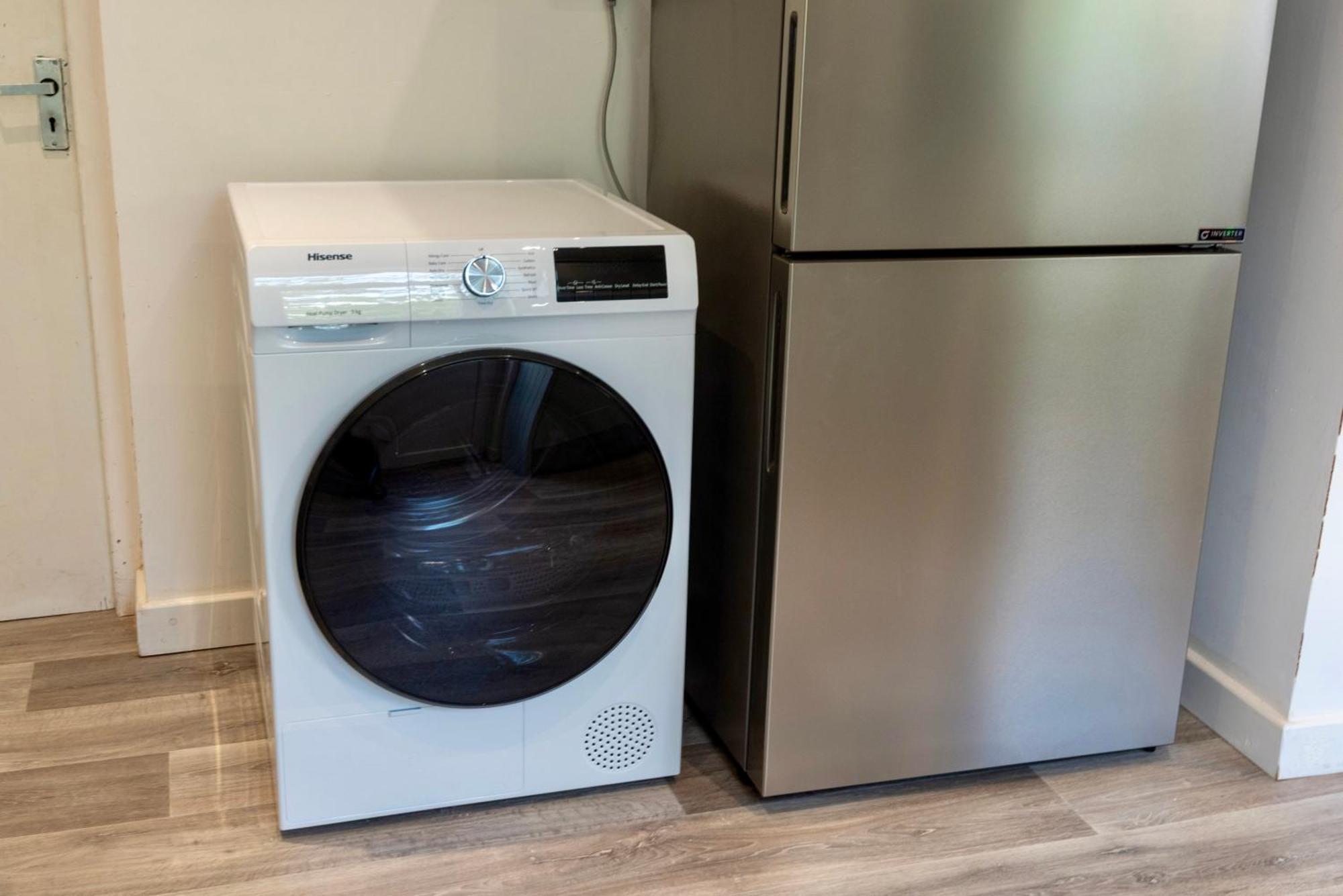 Double Room In Refurbished 5 Bed Home With Wifi And Tv BW Room 4 索利赫尔 外观 照片