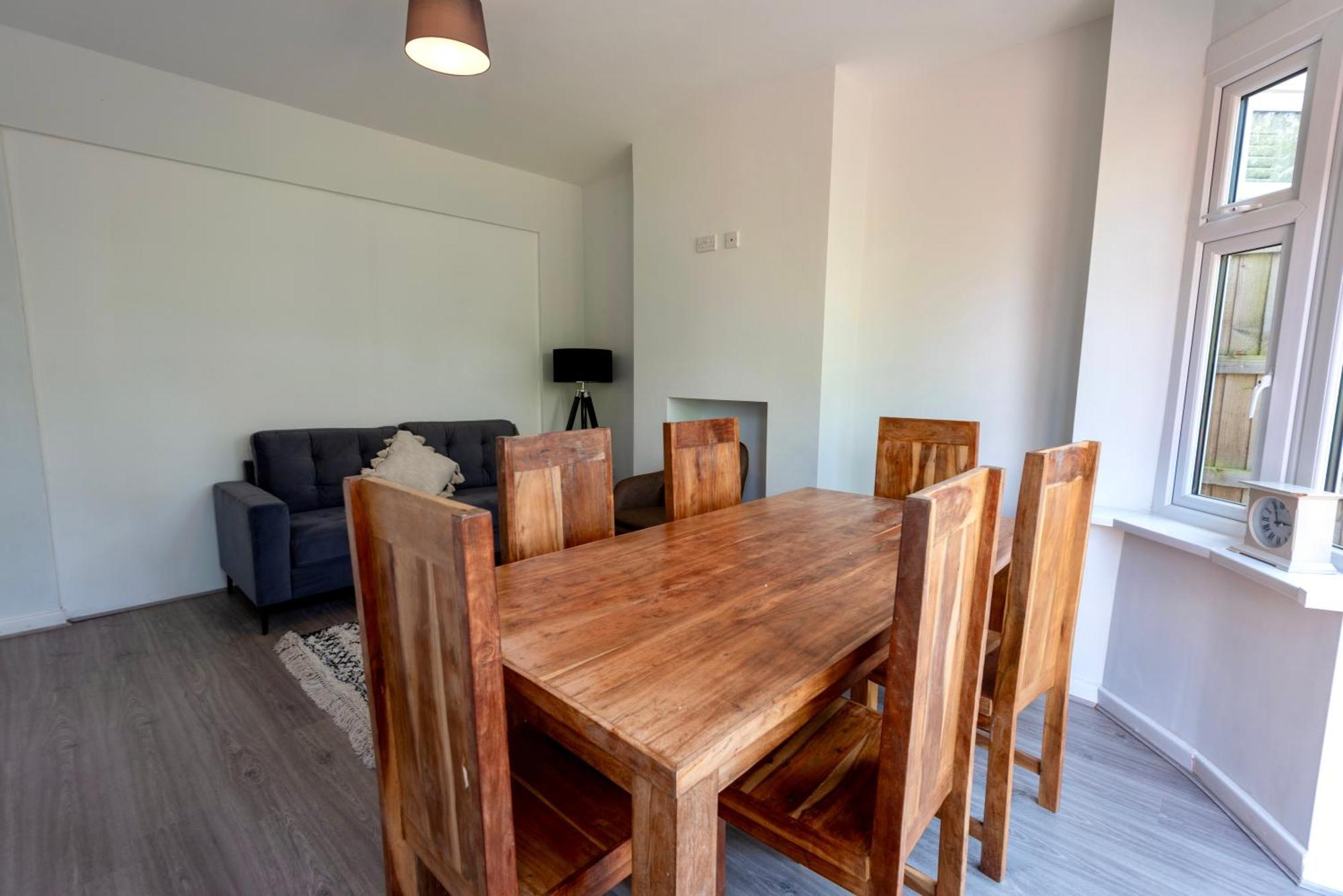 Double Room In Refurbished 5 Bed Home With Wifi And Tv BW Room 4 索利赫尔 外观 照片