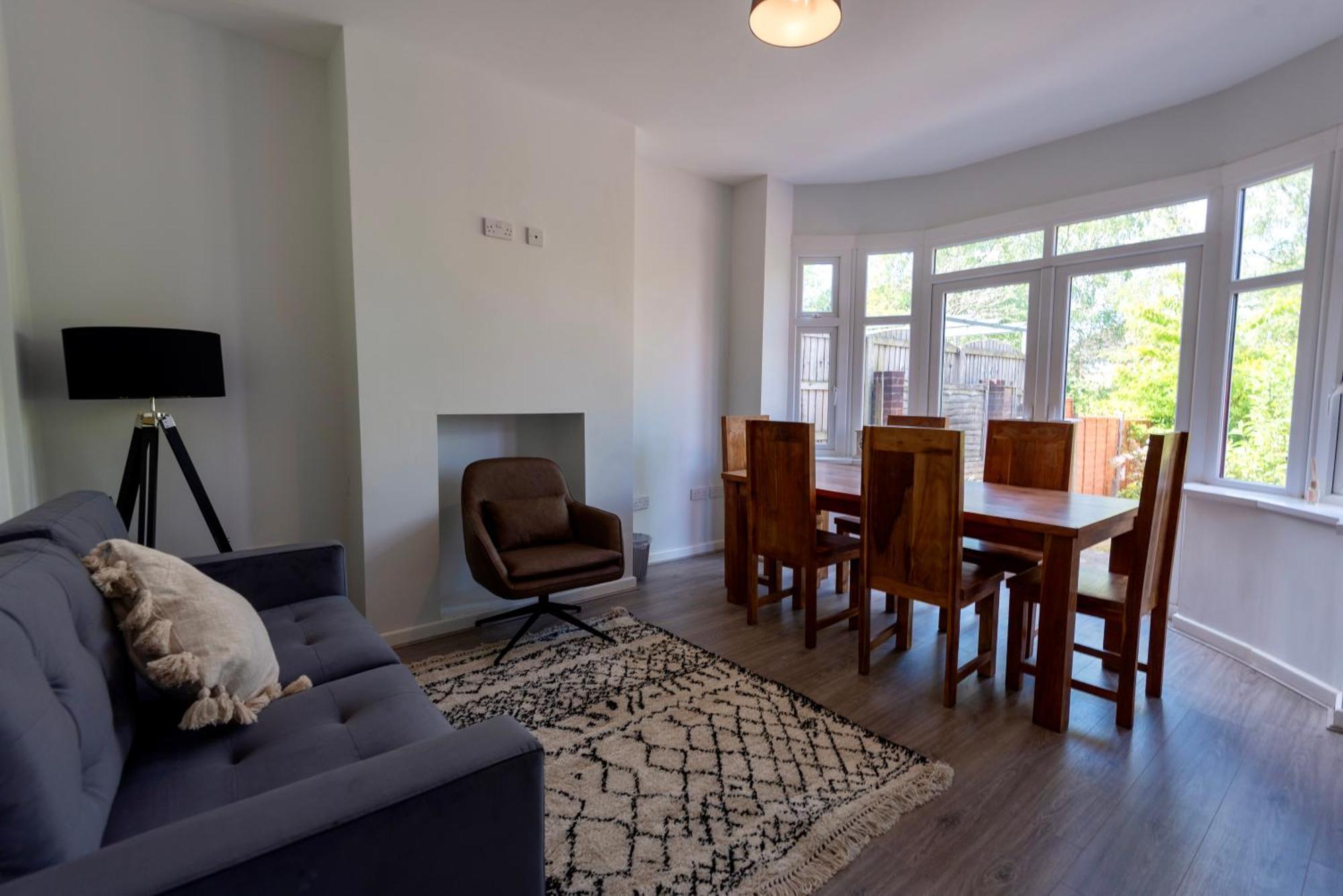 Double Room In Refurbished 5 Bed Home With Wifi And Tv BW Room 4 索利赫尔 外观 照片